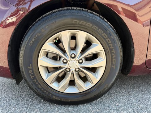 Used 2020 Kia Sedona LX image 12