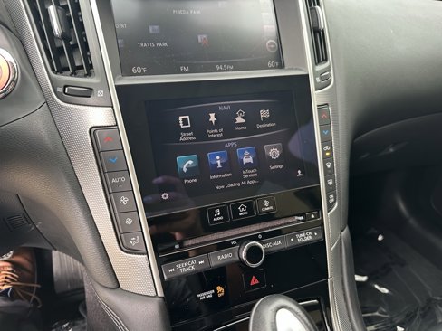 Used 2017 INFINITI Q50 Signature Edition w/ All Weather Package (L93) image 16