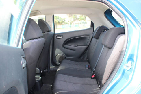Used 2012 MAZDA MAZDA2 Sport image 6