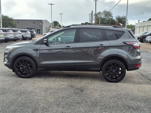 Used 2017 Ford Escape Titanium image 23