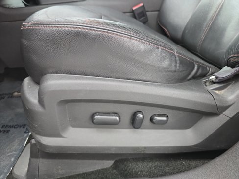 Used 2013 Ford Edge SEL image 28