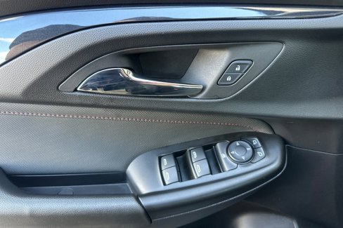 Used 2023 Chevrolet TrailBlazer RS image 11