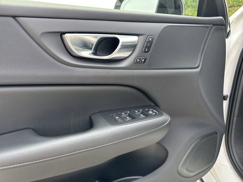 Certified 2024 Volvo S60 B5 Core image 15