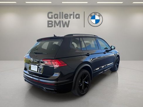 Used 2024 Volkswagen Tiguan SE R-Line image 7