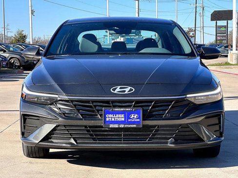 Used 2024 Hyundai Elantra SEL image 8