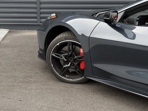 Used 2021 Chevrolet Corvette Stingray Premium Conv w/ Z51 Performance Package image 11