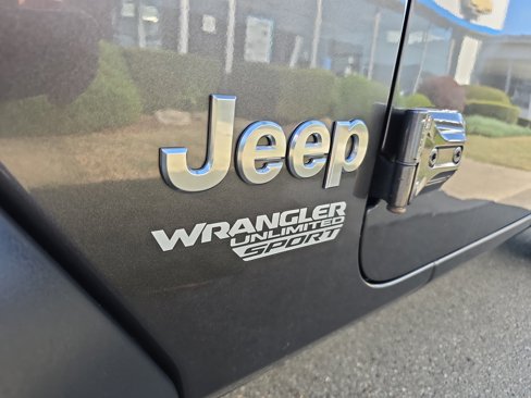 Used 2019 Jeep Wrangler Unlimited Sport S image 12