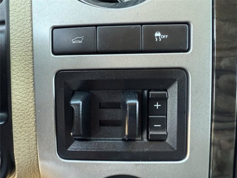 Used 2017 Ford Expedition Limited w/ Equipment Group 301A image 8