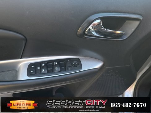 Used 2018 Dodge Journey SE w/ Blacktop Package image 28