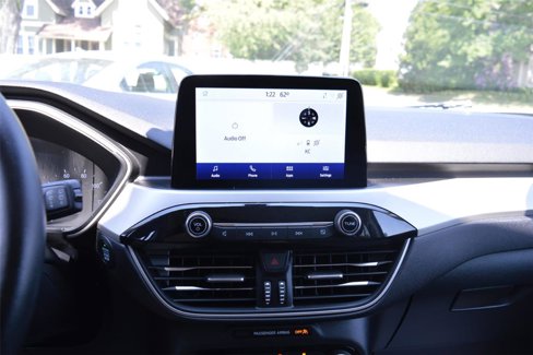 Used 2021 Ford Escape SE image 19