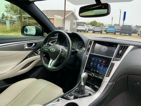 Used 2017 INFINITI Q60 w/ Premium Package image 32