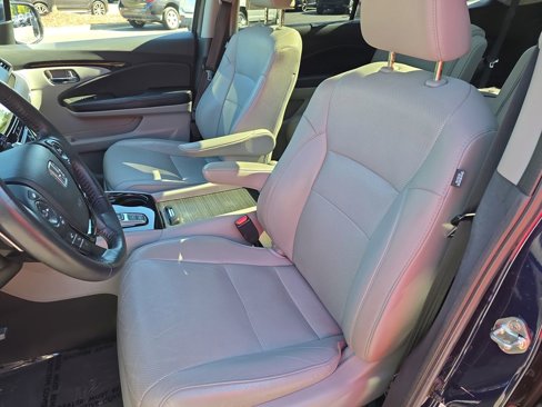 Used 2017 Honda Pilot Elite image 16