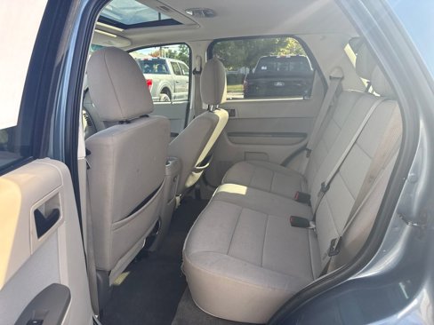 Used 2011 Ford Escape XLT w/ 201A Rapid Spec Order Code image 12