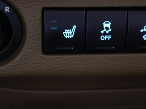Used 2015 Jeep Wrangler Unlimited Sahara w/ Dual Top Group image 34