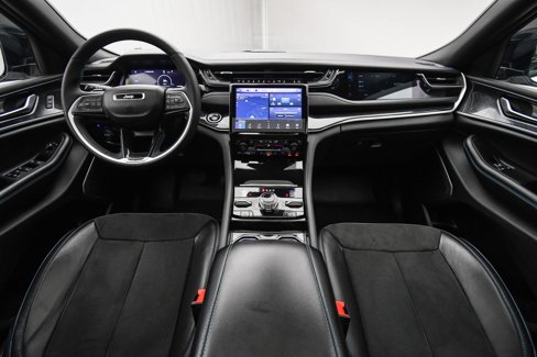 Used 2023 Jeep Grand Cherokee Trailhawk image 13