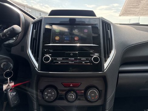 Used 2019 Subaru Crosstrek 2.0i Premium image 9