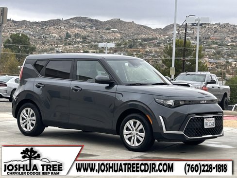 Used 2023 Kia Soul LX image 1