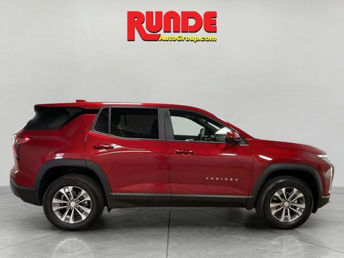 Used 2025 Chevrolet Equinox LT w/ Safety and Technology Package image 6