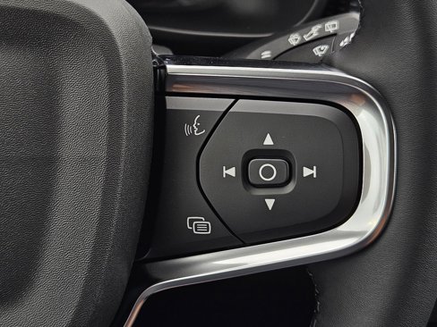 New 2026 Volvo XC40 B5 Ultra w/ Protection Package Premier image 15