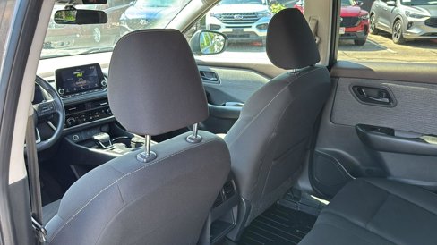 Used 2023 Nissan Rogue S image 22