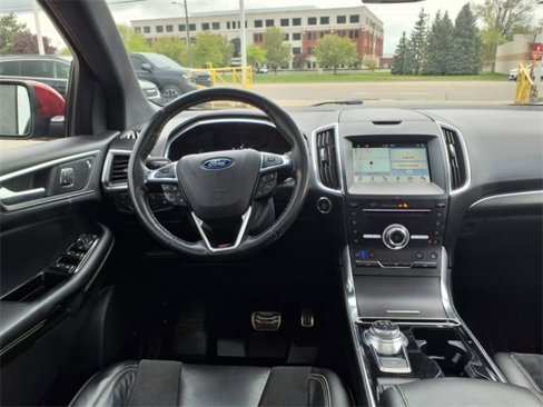Used 2019 Ford Edge ST w/ Equipment Group 401A image 11
