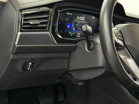 Used 2024 Volkswagen Jetta SE image 23