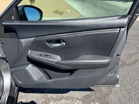 Used 2023 Nissan Sentra SV image 7
