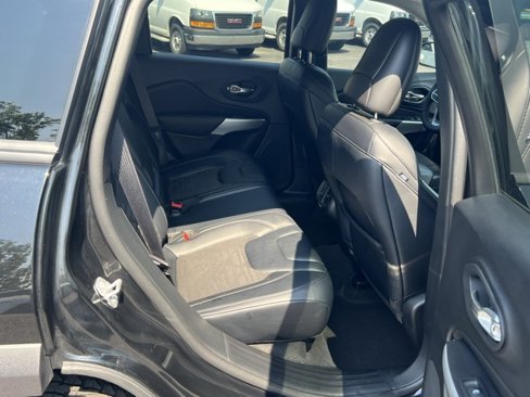 Used 2022 Jeep Cherokee Latitude image 21