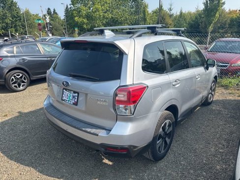 Used 2017 Subaru Forester 2.5i Limited image 6