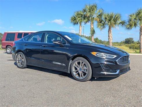 Used 2020 Ford Fusion SEL image 2
