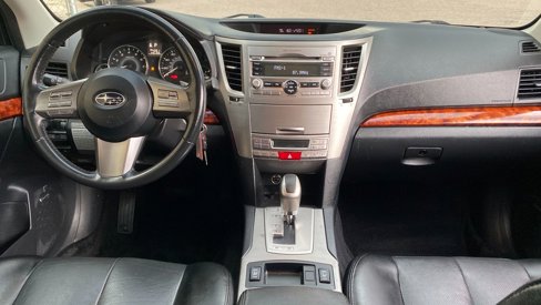 Used 2010 Subaru Outback 2.5i Limited image 15