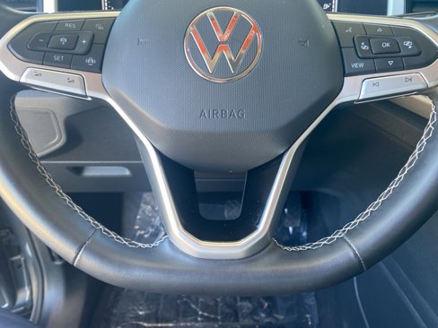 Certified 2022 Volkswagen Atlas SE image 18