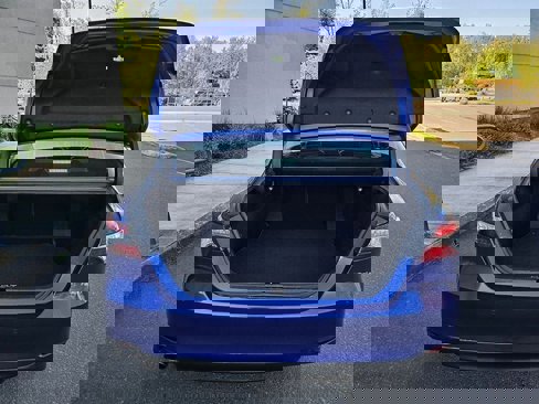 Used 2018 Toyota Camry XLE image 8