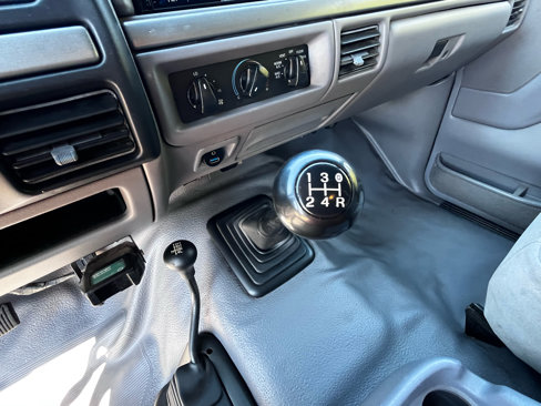 Used 1995 Ford F150 XL image 38