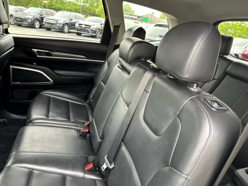 Used 2020 Kia Telluride LX image 29