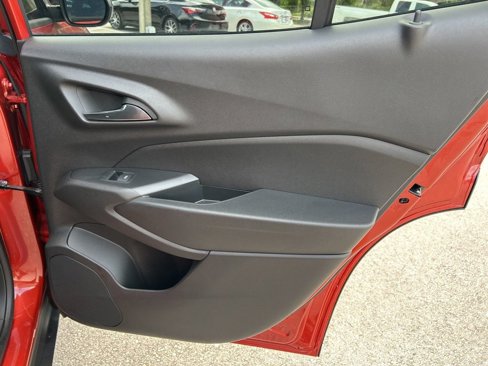 Used 2024 Chevrolet Trax RS w/ Sunroof Package image 38