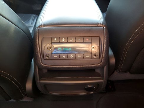Used 2013 Chevrolet Traverse LT image 18