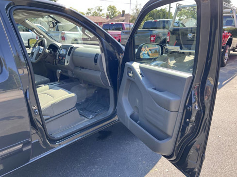 Used 2015 Nissan Frontier SV w/ SV Value Truck Package image 27