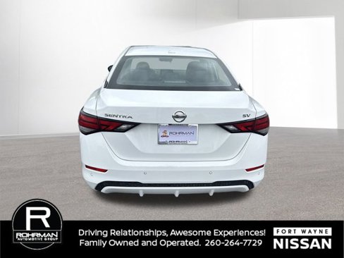 Used 2022 Nissan Sentra SV image 5