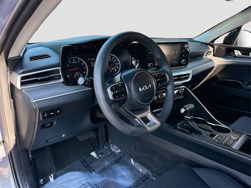 Used 2023 Kia K5 LXS image 9