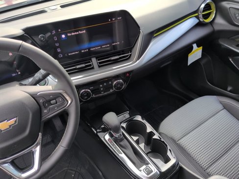 New 2025 Chevrolet Trax LT w/ Driver Confidence Package image 20