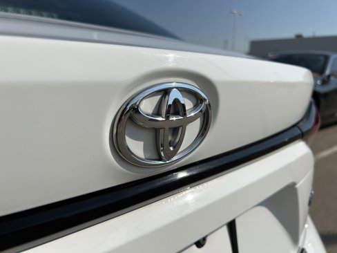 Certified 2022 Toyota Corolla LE image 7