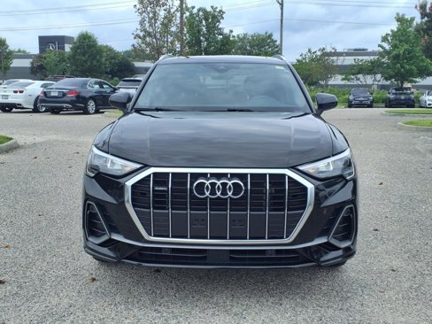 Used 2022 Audi Q3 2.0T Premium w/ Convenience Package image 2