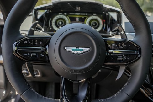 New 2025 Aston Martin V8 Vantage Coupe image 11