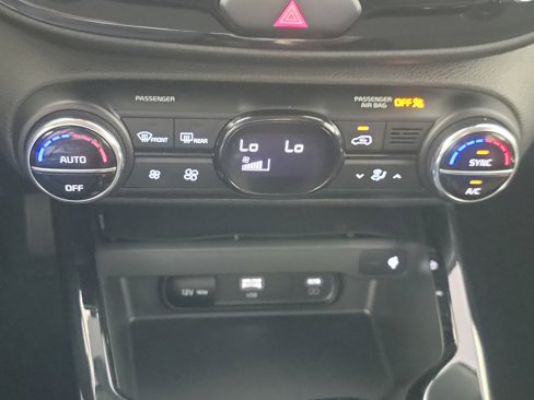 Certified 2023 Kia Soul S image 30