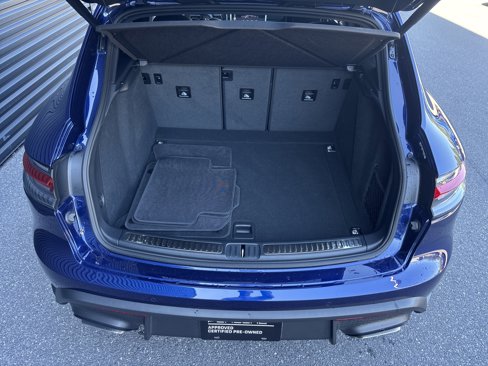 Certified 2025 Porsche Macan image 26