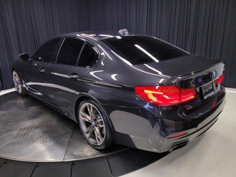 Used 2018 BMW M550i xDrive image 55