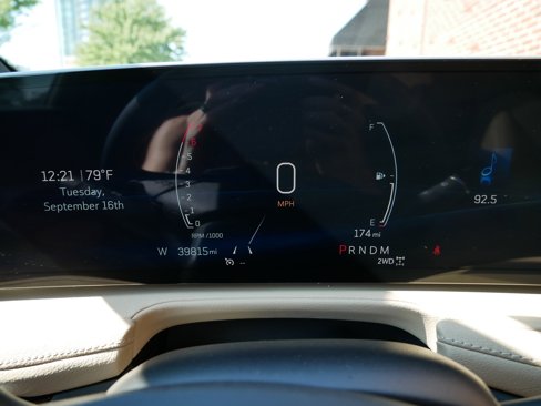 Used 2024 Cadillac XT4 Premium Luxury w/ Technology Package image 16
