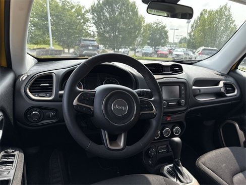Used 2017 Jeep Renegade Sport w/ Power & Air Group image 10