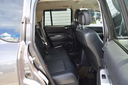 Used 2017 Jeep Compass Latitude image 22